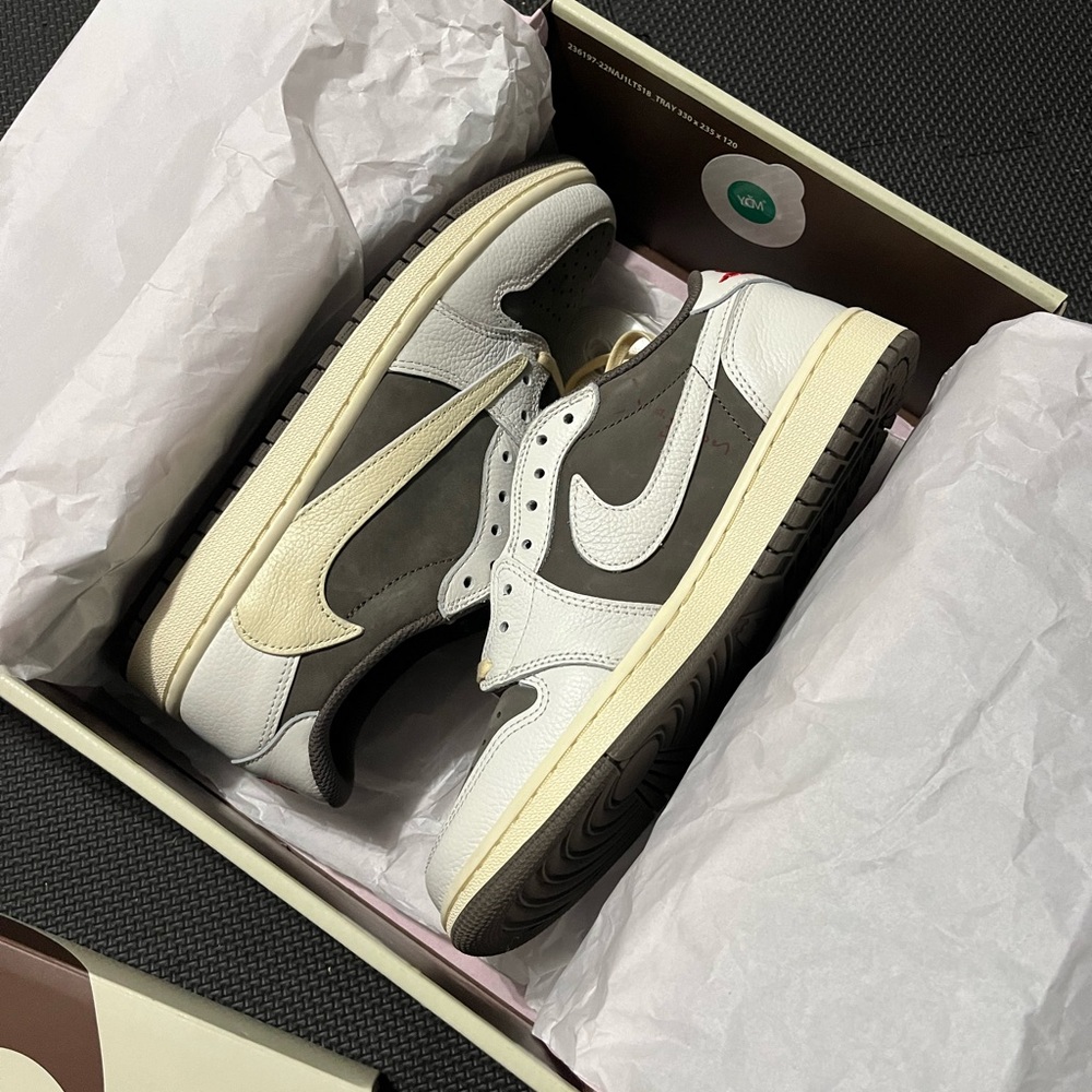 Travis Scott reverse mocha.